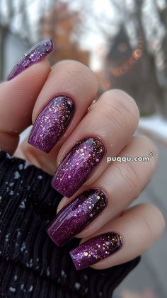 Elegant and Bold: Stunning Purple Nail Ideas for Every Occasion Purple And Gold Glitter Nails, Purple And Gold Nails Designs, Purple Nails Inspiration, Purple And Gold Nails, Purple Sparkly Nails, Purple Nail Ideas, Moms Nails, Sparkle Nail Designs