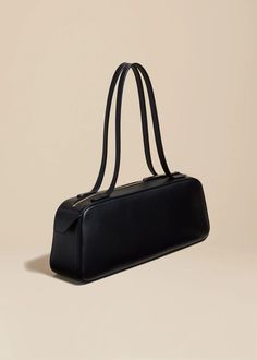 The Simona Shoulder Bag in Black Leather– KHAITE Best Purses, Leather Satchel Handbags, Fancy Bags, Black Leather Bags, Leather Bags Handmade, Belt Accessories, Tote Bag Leather, Issey Miyake, Jil Sander