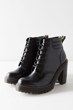 Heeled Doc Martens, Doc Martens Heels, Red Doc Martens, Edgy Boots, Doc Marten Boot, Doc Martens Outfit, Doc Martens Boots, Ankle Boots Leather, Doc Marten