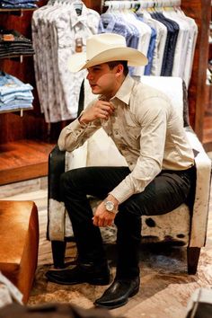 Cowboy Fancy Outfit Men, Tejana Outfits For Men, Mexican Formal Outfit Men, Mexican Rancho Outfits, Western Formal Wear Men, Mexican Ranchero Outfits For Men, All Black Vaquero Outfit For Men, Baile Outfits Jaripeo Guys