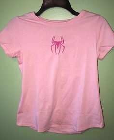 Amazing Spiderman Andrew Garfield, Spiderman Andrew Garfield, Aesthetic Spider, Spiderman Andrew, Garfield Shirt, Spider Man Logo, Embroidered Crop Tops, Fits Clothes, Man Logo