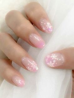 𝜗𝜚₊˚⊹♡ Pink Short Christmas Nails, Croquette Nails Pink, Christmas Jelly Nails, Kawaii Winter Nails, Douyin Christmas Nails, Christmas Y2k Nails, Sanrio Christmas Nails, Pinkmas Nails, Coquette Christmas Nails