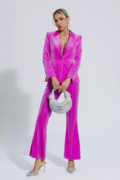 Tailored Structured Party Blazer, Chic Structured Party Suits, Tailored Structured Blazer For Party, Chic Fitted Pantsuit With Lapel Collar, Trendy Tailored Pantsuit For Work, Structured Fitted Pantsuit For Party, Fall Party Pantsuit With Suit Collar, Trendy Fitted Office Pantsuit, Fitted Trendy Pantsuit For Fall