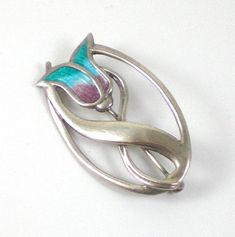 Sterling Enamel Brooch - Silver Cala Lilly Flower Brooch Pin , European Designer Carrick , Guiloch Enamel , Enamel Pin Cala Lilly, Calla Lily Flower, Lilly Flower, Silver Brooch Pin, Sparkly Jewelry, Floral Bracelet, Turquoise Ring Silver, Sterling Silver Brooch, Enamel Brooch