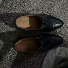 Black Oxford. Barley Worn. Size 37 Black Oxfords, Shoes Color, Barley, Flat Shoes Women, Loafer Flats, Designer Shoes, Oxford, Loafers, Women Shoes