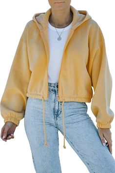 Autumn Sleeve, Normal Body, Yellow Hoodie, Cropped Sweatshirt, Hoodie Outfit, Fall Fits, Yellow Fashion, Hoodies Design, Crop Sweatshirt