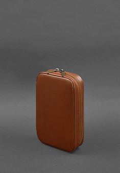 The Leather Toiletry Bag is designed for storing and transporting hygiene products, cosmetics, gadget chargers, travel essentials, and other small items. Ideal for both home and travel, this organizer helps maximize the space in your suitcase or bag efficiently. This stylish toiletry bag from the Premium collection is perfect for frequent travelers who value order and organization. Crafted from high-quality Krazt leather, the bag features a sleek rectangular shape and closes with a dual zipper. Leather Laptop Sleeve, Macbook Pro 13 Case, Leather Toiletry Bag, Macbook Pro Case, Macbook Sleeve, Hygiene Products, Travel Organizer, Leather Laptop, Macbook Case