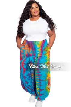 Rayon% 100 Model normally wears a 2x These pants baggy & true to size & fits up to 2x Plus Size Harem Pants, Chic And Curvy, Pants Baggy, Positive Body Image, Winter Chic, Plus Size Shorts, Blue Tie, Blue Ties, Blue Tie Dye