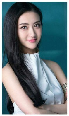 Jing Tian Marlon Brando, Beauty Collection, Pics Art, Breaking Bad, Justice League, Beauty Face, Asian Beauty, Black Hair, Most Beautiful