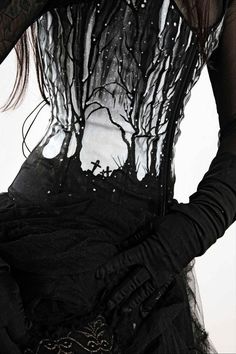 Excellent tree patterned lace overlay on bodice of dress. Goth Pics, Labyrinth Masquerade, Wolf Clothing, Dream Things, Spiritual Things, Gothic Clothes, Punk Emo, Gothic Clothing