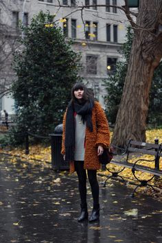 Natalie Off Duty Style Layers, Natalie Off Duty, Orange Coat, Textured Coat, Big Scarf, Statement Coat, Berlin Fashion, Fall Leaves