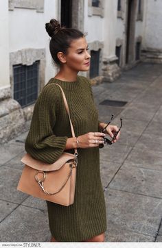 Outfit: Knit Dress, Miista Alycia Cut Out Boots & Chloé… na Stylowi.pl Chloe Faye Bag, Faye Bag, Mode Shoes, Look Adidas, Estilo Indie, It Bag, Chloe Faye, Look Casual, Looks Style