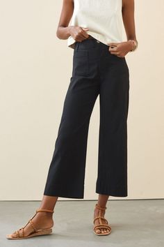 Rent Colette Cropped Wide-Leg Pants from Nuuly. Pick 6 items for $98/month. Free shipping + returns. Anthropologie Work Style, Maeve Colette Cropped Wide-leg Pants, Cropped Wide Leg Trousers, 2023 Outfits, Stylish Outfits For Women Over 50, Wardrobe Refresh, Urban Trends, Navy Outfit, Cropped Wide Leg Pants