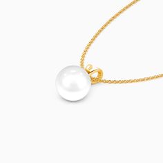 A classic symbol of sophistication. This pendant features a radiant pearl at its center, embodying pure elegance. Its minimalist design complements any outfit, making it a versatile addition to your jewelry collection. This pendant is a testament to timeless beauty, perfect for every occasion. *Each piece is handmade, resulting in a potential variance of 0.1-0.2mm during measurement. Please refer to the actual item for precise specifications. *Cultured pearls are naturally formed, and their colo Classic White Gold Jewelry With Pearl Pendant, Elegant White Necklace With Polished Finish, Classic Akoya Pearl Round Pendant Necklace, Classic Akoya Pearl Necklace With Round Pendant, Classic Pearl Pendant Necklace, Classic Jewelry With Pearl Charm On Round Pendant, Classic Jewelry With Pearl Charm In Round Pendant, Classic White Pearl Charm Jewelry, Classic Yellow Gold Pearl Necklace With Round Pendant