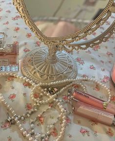 Vintage Princess Aesthetic, Croquette Aesthetic, Coquette Stuff, Soft Vintage Aesthetic, Lady Aphrodite, Aphrodite Cabin, Pink Princess Aesthetic, Soft Pink Theme, Pretty Pink Princess