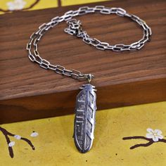 Vintage Native American Sterling Silver handmade elongated chain necklace, 925 feather pendant, silver tested Feather Pendant, Pendant Silver, Sterling Silber, Handmade Silver, Native American, Jewelry Necklace Pendant, Chain Necklace, Jewelry Necklaces, Pendant Necklace