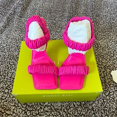 Size 9.5. Never Worn. Price Negotiable Sling Back Heels, Gianni Bini Shoes, Pink Vibes, Gianni Bini, Sling Back, Shoes Women Heels, Black Hair, Sandals Heels, Shoes Heels