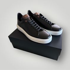 Good Man Brand Legend London Sneaker In Black/White. Brand New Never Worn. Size 10 Luxury Leather Masculine Sneakers, Luxury Men's Leather-lined Shoes With Round Toe, Luxury Carbon Color Low-top Sneakers, Luxury Black Men's Closed-toe Shoes, Men’s Black Unlined Leather Sneakers Size 11 1/2, Mens Shoes Sneakers, Shoe Brands, A Good Man, Shoes Sneakers