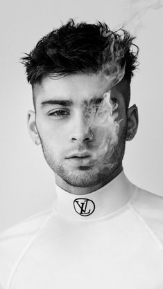 Hairstyles Zayn, Zayn Malik Tattoos, Zayn Malik Wallpaper, Zayn Malik Hairstyle, Zayn Malik Style, Gambar One Direction, Zayn Malik Photos, Zayn Malik Pics, One Direction Photos