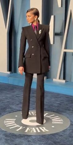 Female Suits Aesthetic, Suits Aesthetic, Female Suits, Female Pants, Uniform Ideas, Woman Suit, Black Tie Suit