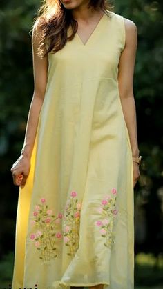 Embroidery Kurti Designs Latest, Hand Embroidery Kurti Designs, Necklines For Kurtis, Hand Embroidery Designs For Kurti, Hand Embroidery Kurti, Yoke Designs, Dress Designs For Stitching, Anarkali Designs, Salwar Neck Designs