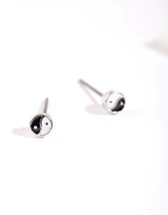 Description A pair of rhodium-toned mini yin and yang stud earrings Size: 4mm (L) x 4mm (W) Weight: 0.6g (single earring) | Lovisa Rhodium Mini Yin-Yang Stud Earrings Stud Earrings Black, Nose Piercings, Fashion Jewellery Online, Bold Earrings, Yin And Yang, Earrings Black, Single Earring, Favorite Rings, Nose Piercing