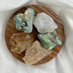 Manifestation Crystal Set - Soulfulvibesco Healing Crystals Meanings, Green Calcite, Crystals For Manifestation, Crystal Healing Stones, Meditation Techniques, Crystal Set, Healing Stones, Clear Quartz, Citrine