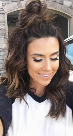 Rambut Brunette, Penteado Cabelo Curto, Fall Hair Color, Short Hairstyle, Brunette Hair, Hair Stuff, Great Hair, Hair Dos, Cute Hair