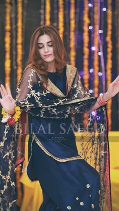 Shadi Dresses, Pakistani Party Wear, Pakistan Fashion, Pakistani Bridal Dresses, Pakistani Wedding Dresses, Indian Attire, Pakistani Dress Design