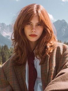 Lily Rose Depp Red Hair, Byrdiiie Hair, Copper Hair On Natural Brunette, Megan Draper Hair, Librarian Haircut, 70s Hair Color Trends, Reddish Brown Hair Natural, Copper Hair Blowout, Cheek Length Bangs