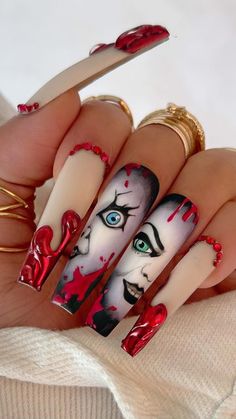 Horror Nails Chucky, Bride Of Chucky Nail Art, Chunky Nails Acrylic, October Halloween Nails, Chucky Nail Designs, Chuckie Nails, It Nails Halloween, Halloween Nails Chucky, Chucky Halloween Nails