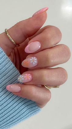 Semi Nails, Hawaiian Nails, Nails Yellow, Broken Nails, Classy Acrylic Nails, Round Nails