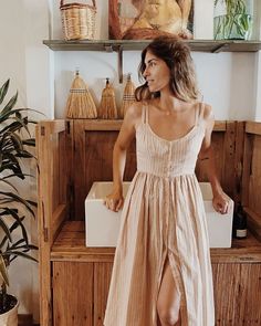 Cottagecore Linen Dress For Garden Party, Spring Linen Maxi Dress, Flowy Fit, Summer Cottagecore Prairie Dress, Linen Style Fashion, Feminine Casual, Romantic Outfit, Weekend Wear