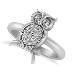 A symbol of wisdom, the owl has the ability to see what others may miss. Our 14k white gold diamond owl ring sparkles with precious stones, including two round diamonds set as eyes. Prong-set diamonds are rated G-H for color and SI1?SI2 for clarity, with a 0.18 carat total weight. #diamondring #diamondrings #diamondringgoals #Diamondringgoalz #diamondringdesign #diamondringhk #DiamondRingPh #diamondringforsale #diamondringinspo #diamondringplanner #diamondringsby #diamondringtaken Diamond Bird Jewelry, Cool Owl Rings For Men, Owl Ring Gold, Owl Ring, Gemstone Brooch, Owl Pendant Gold, Round Diamond Setting