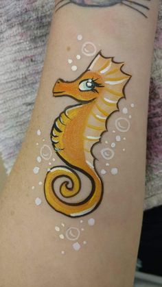 Seahorse Face Paint, Sea Creatures Face Painting, Mermaid Facepainting Kids Easy, Mermaid Face Paint Kids Easy, Mermaid Face Paint, Festival Face, Make Up Ideas