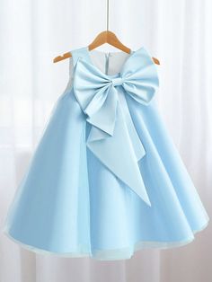 Young Girls' Sky Blue Mesh Princess Dress With Big Bow Decor, Christmas/Birthday Gift Party Flower Girl Dress For Holiday Celebration Baby Blue Cute  Sleeveless Fabric Plain A Line Non-Stretch Spring/Fall,Summer Young Girls Clothing, size features are:Bust: ,Length: ,Sleeve Length: Wedding Light Blue, Girls Night Dress, Flower Girl Wedding, Light Blue Wedding, Party Kleidung, Princess Costume, Wedding Flower Girl, Birthday Party Dress, Bridesmaid Wedding