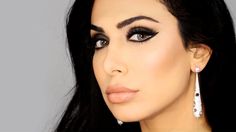 Sophia Loren Inspired Makeup Look (& Chat) #Facepaintbook Elizabeth Taylor Makeup, Sophia Loren Makeup, New Look Ideas, 60s Makeup, Vintage Meets Modern, Classic Lifestyle, Huda Kattan, Retro Makeup