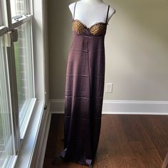 Beautiful 91% Silk And 9% Elastane Night Gown, Made With Embroidery Bra , Beautiful And Comfortable Fitted Satin Nightgown For Loungewear, Silk Fitted Nightgown For Evening, Silk Fitted Nightgown For Party, Fitted Silk Nightgown For Evening, Fitted Silk Sleeveless Sleepwear, Fitted Silk Evening Nightgown, Elegant Fitted Purple Sleepwear, Fitted Silk Party Nightgown, Elegant Purple Fitted Sleepwear