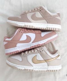 Nike Shoes Women Fashion, Trendy Shoes Sneakers, Cute Sneakers, Hype Shoes