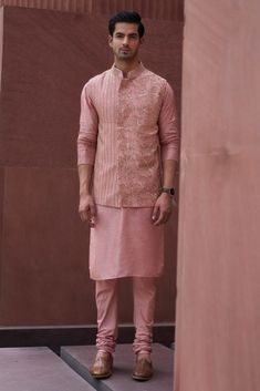 Popular Haldi & Mehendi Color Palettes For Grooms Of 2024 & 2025 - ShaadiWish Pink Indian Outfit, Collar Kurta, Nehru Jacket For Men, Brothers Wedding, Indian Groom Wear, Pink Kurta, Kurta Cotton, Gents Kurta, Silk Pant