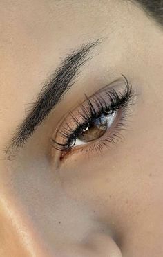 Beautiful Eyelashes Natural, Perfect Lashes Natural, Eye Lash Aesthetic, Cute Eyelash Extensions, Eyelash Aesthetic, Aesthetic Eyelashes, Natural Lashes Extensions, Lashes Extensions Natural, Fake Lashes Natural