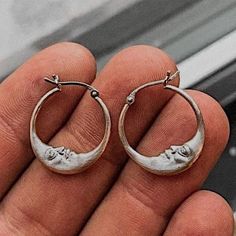 Unique Earrings Silver, Witchy Silver Jewelry, Hard Jewelry Brand, Cool Silver Jewelry, Boho Piercings, Earth Tone Jewelry, Silver Rings For Men, Indie Jewelry, Retro Accessories