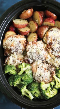 chicken, potatoes and broccoli in a slow cooker