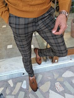 Plaid Pants Men Outfit, Best Mens Pants, Mens Plaid Pants, Plaid Pants Outfit, Pants Outfit Men, Yes But, Mens Casual Dress Outfits, Mens Fashion Casual Outfits, Stylish Mens Outfits