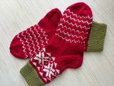 Hand knitted wool socks.  Soft and warm.  Made in Latvia.  Size EU 39 Price 32 EUR Knit Wool Socks, Wool Socks, Christmas Socks, Christmas Knitting, Socks And Hosiery, Latvia, Hosiery, Hand Knitting, Gender Neutral