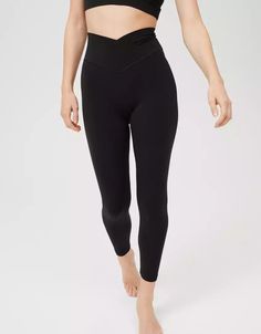 Black Trousers Outfit, Cross Leggings, Aerie Leggings, Trouser Outfit, Aerie Real, Legging Outfits, Flare Leggings, Mens Outfitters, Outfits With Leggings