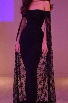 Gorgeous Dresses Classy Formal, Howls Moving Castle Prom Dress, Pretty Prom Dresses Long Sleeve Silk, Green Elegant Dress Classy, Prom Dress Elegant Classy, Elegant Dresses For Dinner, Gala Dresses Elegant Black, Black Met Gala Looks, Formal Gala Dresses Classy