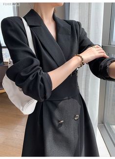 Elegant Fitted A-line Blazer Dress, Elegant Tailored Full-length Blazer, Luxury Midi-length Women's Blazer Dress, Elegant Black Single-breasted Blazer Dress, Elegant Black V-neck Blazer Dress, Elegant Office, Office Ladies, Blazer Dress, News Design