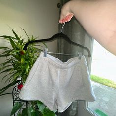 Brand New Very Cute Aerie Shorts That Have Drawstring In It And Pockets! They Are In A Size Extra Small!! Aerie Shorts, Trendy Shorts, Cute Clothes, Shorts Athletic, Athletic Shorts, Ruby, Womens Shorts, Brand New, Grey