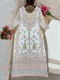 Asian Suits, Readymade Blouses Online, Readymade Salwar Kameez, Straight Suit, Kurta Pant Set, Partywear Dresses, Set Saree, Plus Size Suits